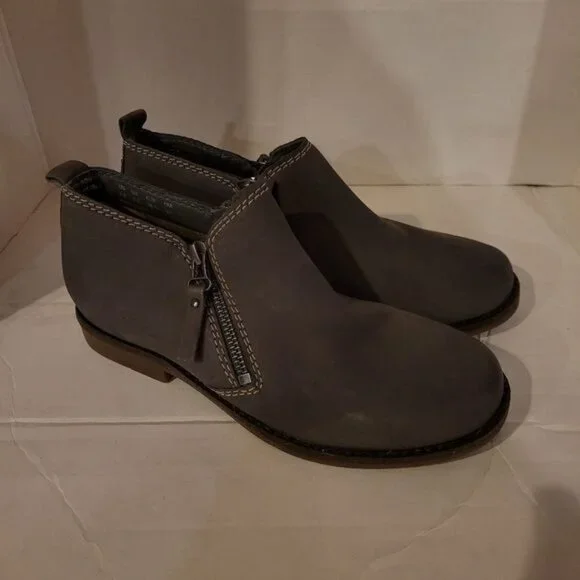 Hush Puppies Gray Ankle Boots - Picture 1 of 7
